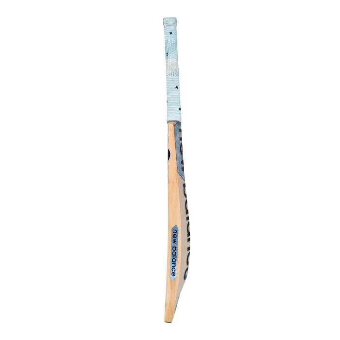 New Balance DC 880 Cricket Bat (Junior) (2024)