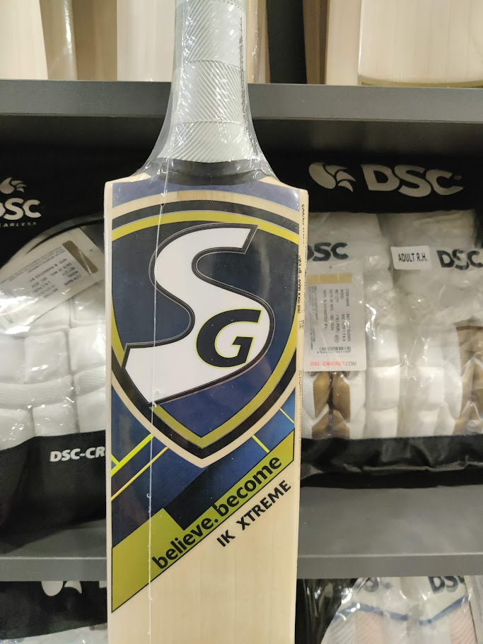 SG IK Xtreme Cricket Bat - 2022